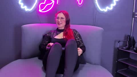 misskathyfox online show from October 2025 11:33:01 AM