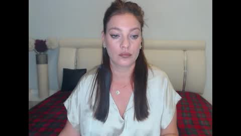 Snapshot of misskhloe chatting on September 2025 05:51:01 PM Khloe online show from September 2025 05:51:01 PM