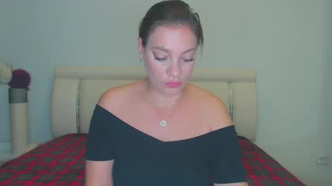 Snapshot of misskhloe chatting on October 2025 02:03:02 AM Khloe online show from October 2025 02:03:02 AM
