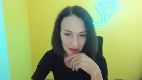 Christina online show from October 2025 11:10:01 AM