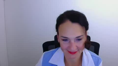 Christina online show from November 2025 12:20:01 PM