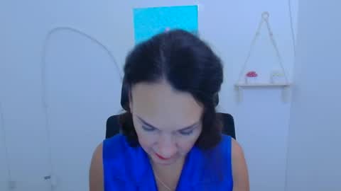 Christina online show from December 2025 12:21:02 PM