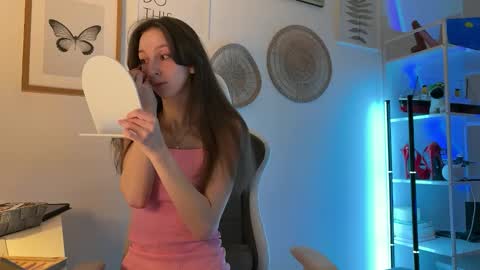 misslalii online show from March 2026 06:56:02 PM