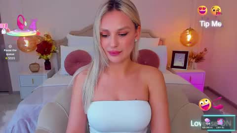 Snapshot of misslou_ chatting on May 2026 05:13:01 AM Lou online show from May 2026 05:13:01 AM