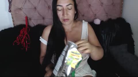 luccy online show from April 2026 10:37:02 PM