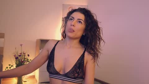 Snapshot of misslullu chatting on January 2025 04:47:01 AM Lullu online show from January 2025 04:47:01 AM