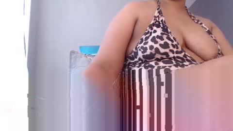 Snapshot of misslustxxx chatting on February 2026 05:37:02 AM misslustxxx online show from February 2026 05:37:02 AM