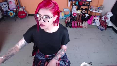 Miss Mia online show from January 2025 01:05:01 PM