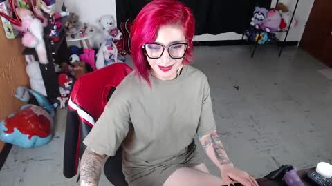 Miss Mia online show from February 2025 06:44:02 PM