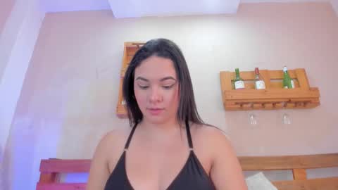 Mia  online show from January 2026 11:45:02 AM