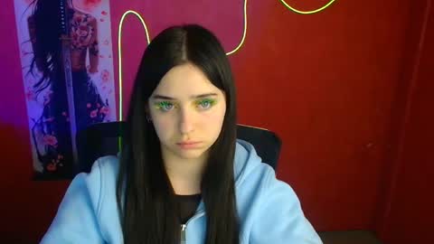 Mia online show from April 2026 05:31:02 PM