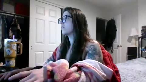 MissMona online show from March 2026 11:17:01 AM