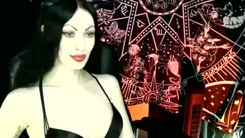 Snapshot of missmoondoll chatting on February 2026 05:56:01 AM MissMoonDoll online show from February 2026 05:56:01 AM