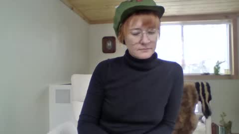 Snapshot of missmoonmagic13 chatting on December 2024 10:20:02 PM Maxxx online show from December 2024 10:20:02 PM