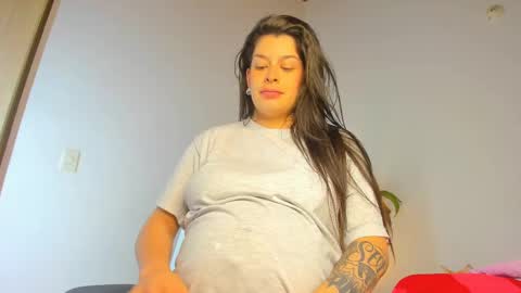 misspaulag online show from February 2025 05:36:01 AM