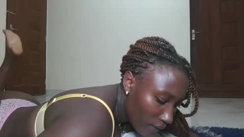 pretty gal online show from November 2025 10:15:02 PM