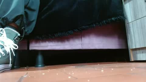 Snapshot of misssam28 chatting on March 2025 06:23:02 PM TELL ME MISS online show from March 2025 06:23:02 PM