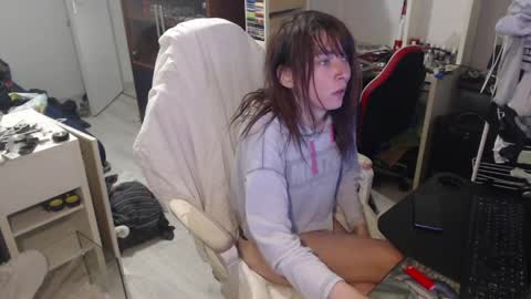 Snapshot of missthon chatting on March 2026 10:49:02 AM missthon online show from March 2026 10:49:02 AM