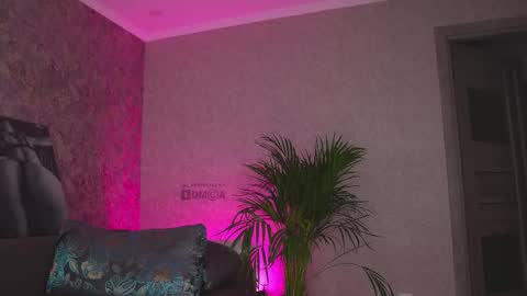 Eva online show from September 2025 04:11:02 AM