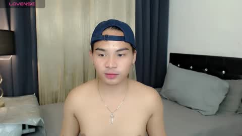 misstrishontop online show from February 2025 04:15:01 AM