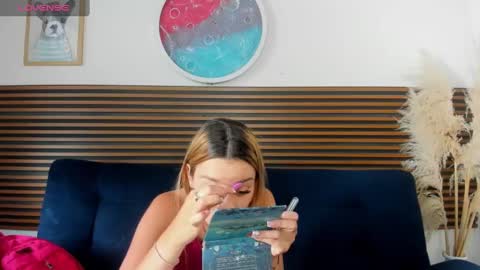 missvalery1 online show from January 2025 08:28:01 PM