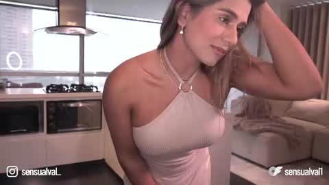 Snapshot of missvalery_1 chatting on July 2026 01:05:01 PM OF online show from July 2026 01:05:01 PM