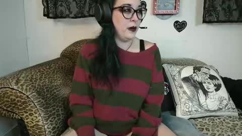 Missy Dee online show from February 2026 08:43:01 AM