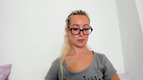 Snapshot of missy_matrix chatting on May 2026 08:01:01 AM Missy matrix online show from May 2026 08:01:01 AM