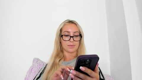 Snapshot of missy_matrix chatting on June 2026 09:33:01 AM Missy matrix online show from June 2026 09:33:01 AM