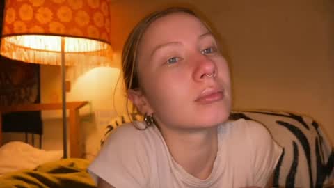 Snapshot of misszlataa chatting on March 2025 06:43:01 PM Zlata online show from March 2025 06:43:01 PM