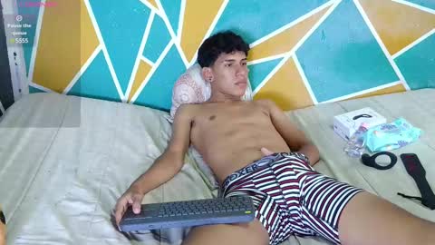 mister_jhonxxx online show from February 2025 07:42:01 PM