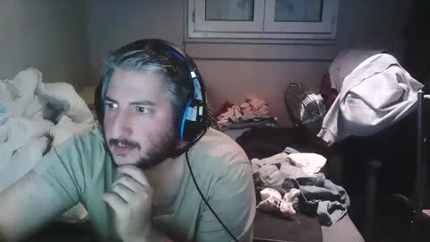 Snapshot of misterbelled chatting on December 2025 01:02:02 AM misterbelled online show from December 2025 01:02:02 AM