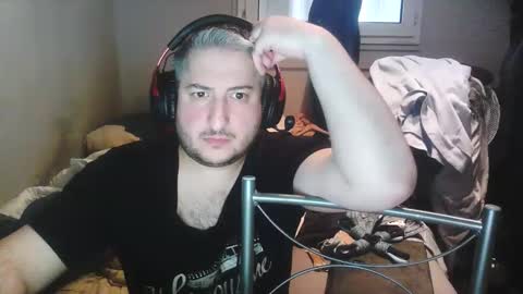 Snapshot of misterbelled chatting on March 2026 05:15:01 PM misterbelled online show from March 2026 05:15:01 PM