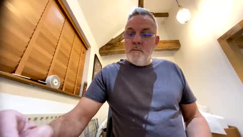 Snapshot of misterblivs chatting on January 2025 07:52:02 AM Misterblivs online show from January 2025 07:52:02 AM