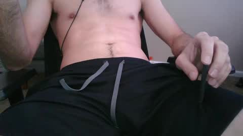 Julius online show from November 2025 06:06:01 PM