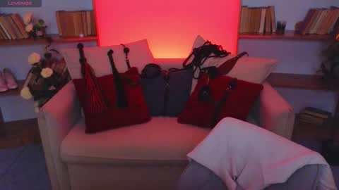 Marcelline online show from November 2025 09:42:02 AM