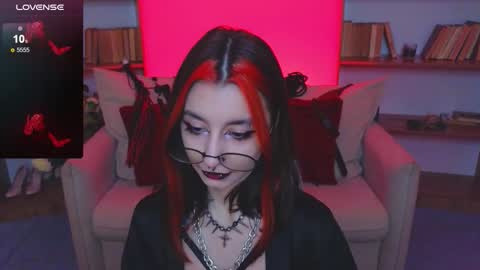 Marcelline online show from November 2025 10:37:02 AM