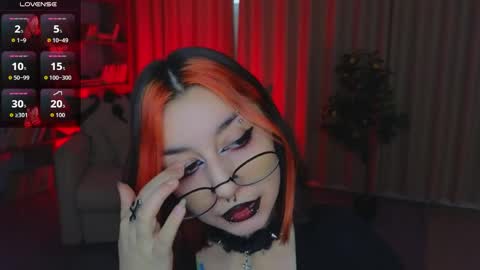 Snapshot of mistress__marcelline chatting on June 2026 01:50:01 AM Marcelline online show from June 2026 01:50:01 AM