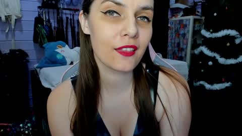 Snapshot of mistress_priest chatting on December 2024 03:59:02 PM Dirty Priest and Ivi online show from December 2024 03:59:02 PM