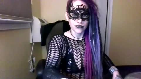 Snapshot of mistress_solena chatting on May 2026 06:42:02 AM mistress_solena online show from May 2026 06:42:02 AM