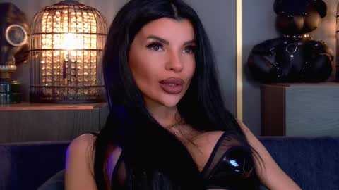 Elenia online show from March 2026 11:27:01 AM