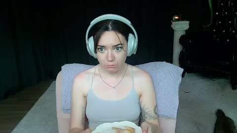 Snapshot of mistressjuniper chatting on April 2026 02:48:02 PM Mistress June online show from April 2026 02:48:02 PM