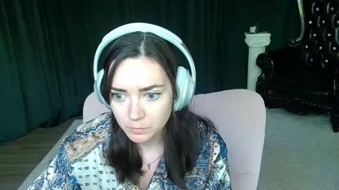 Snapshot of mistressjuniper chatting on April 2026 03:31:02 PM Mistress June online show from April 2026 03:31:02 PM