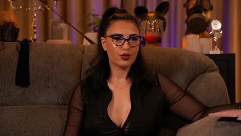 Mistress Kelly online show from November 2025 11:29:01 PM