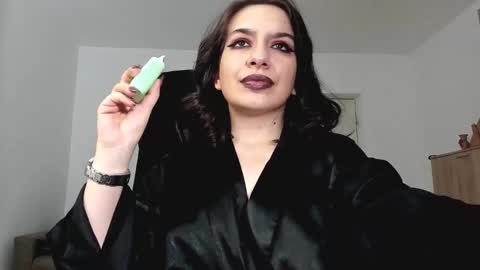 Snapshot of mistressmichelle5 chatting on December 2024 10:30:02 PM YourGoddessM online show from December 2024 10:30:02 PM