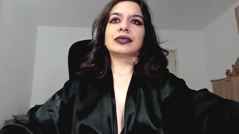 Snapshot of mistressmichelle5 chatting on December 2024 11:29:02 AM YourGoddessM online show from December 2024 11:29:02 AM