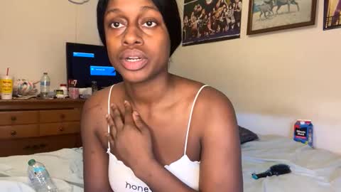 Snapshot of mistressmimi__ chatting on January 2026 05:05:02 PM Goddessmimi online show from January 2026 05:05:02 PM