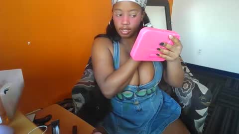 Snapshot of mistressmochareign chatting on March 2026 03:36:02 PM mistressmochareign online show from March 2026 03:36:02 PM