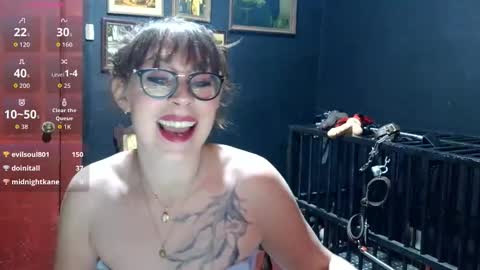 Snapshot of mistressthrope chatting on May 2026 10:59:01 PM MistressThrope online show from May 2026 10:59:01 PM