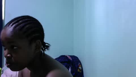 Snapshot of misty_shee chatting on February 2025 08:00:02 AM misty_shee online show from February 2025 08:00:02 AM